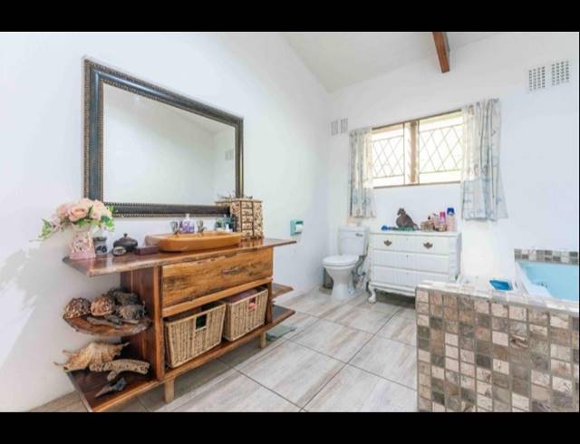 5 BEDROOM FREESTANDING FOR SALE IN CLANSTHAL